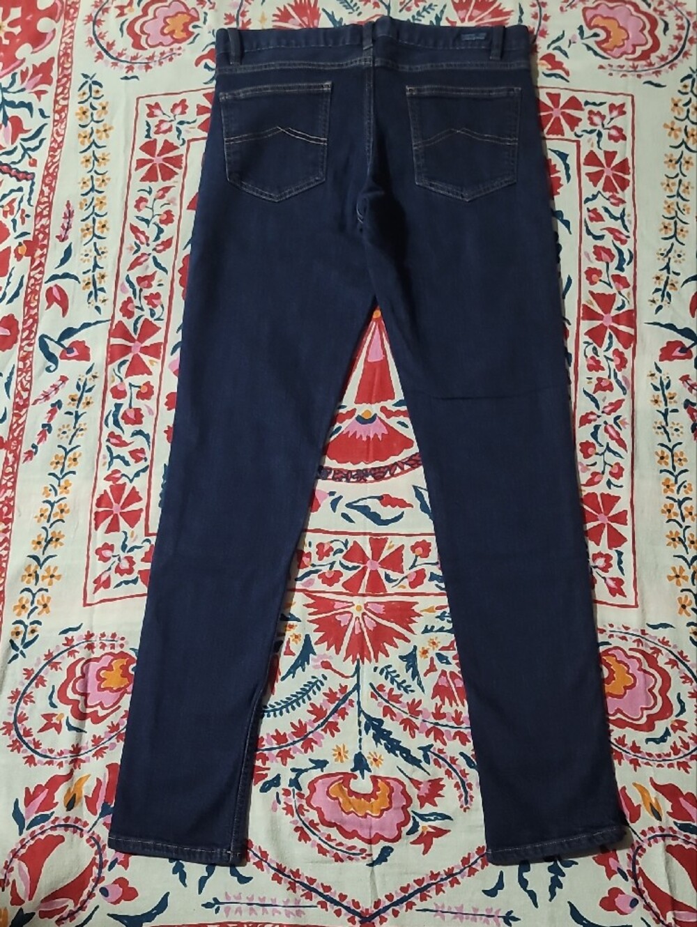 Patagonia Women's Skinny Jeans in Dark Indigo made for outdoors.